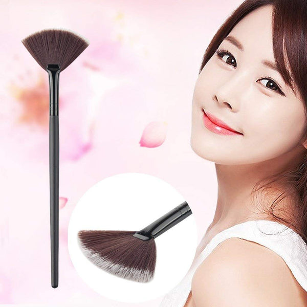 Electomania Professional Fan Shape Face Powder Foundation Blending Cosmetic Nylon, Wood Makeup Brush (Black)